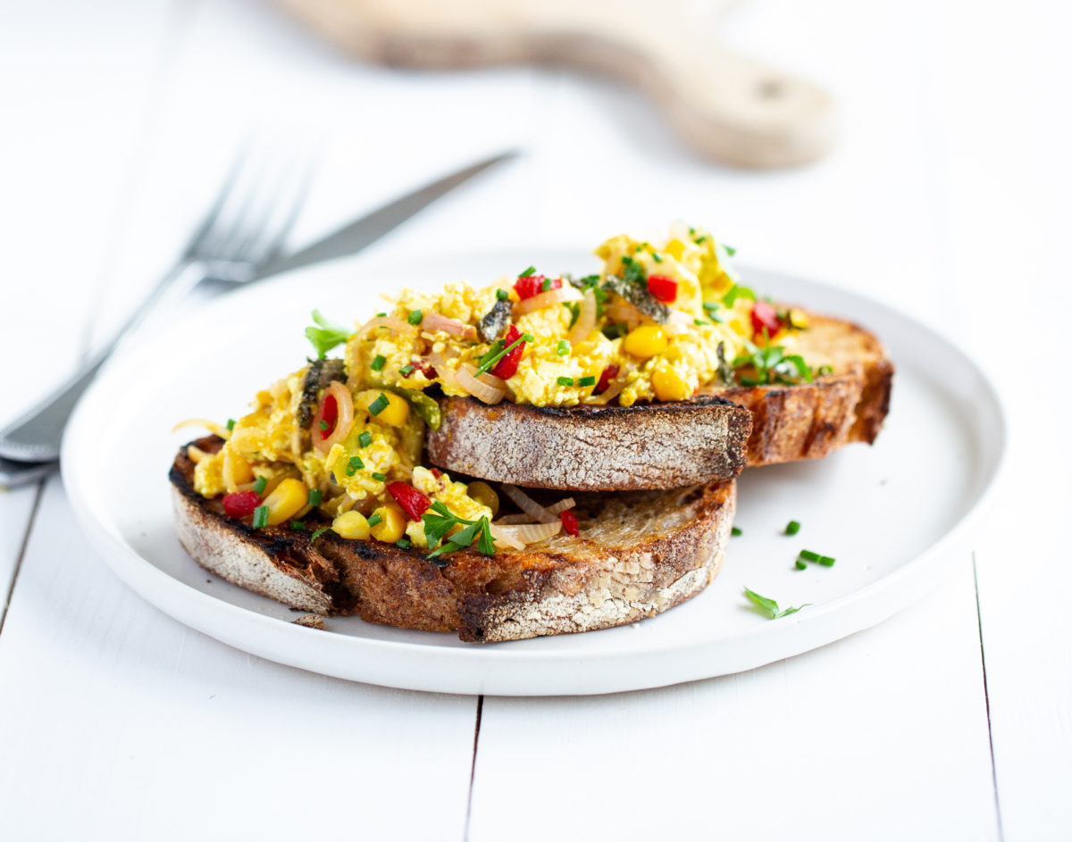 This Is How To Make Tofu Scramble Taste Good!