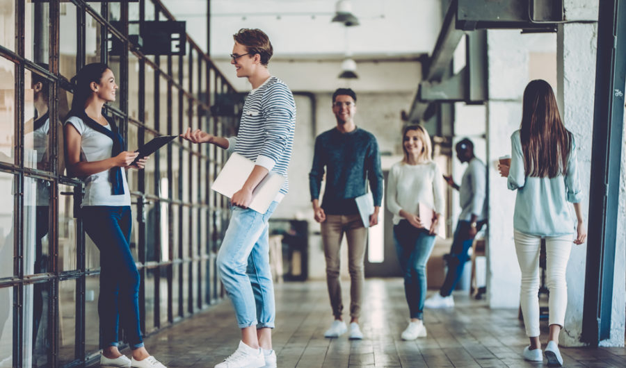 Anxious About Returning To The Workplace? Psychologist Shares Top Tips