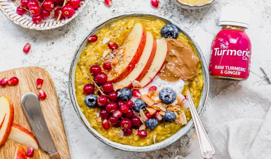 Gingered Apple Turmeric Oats