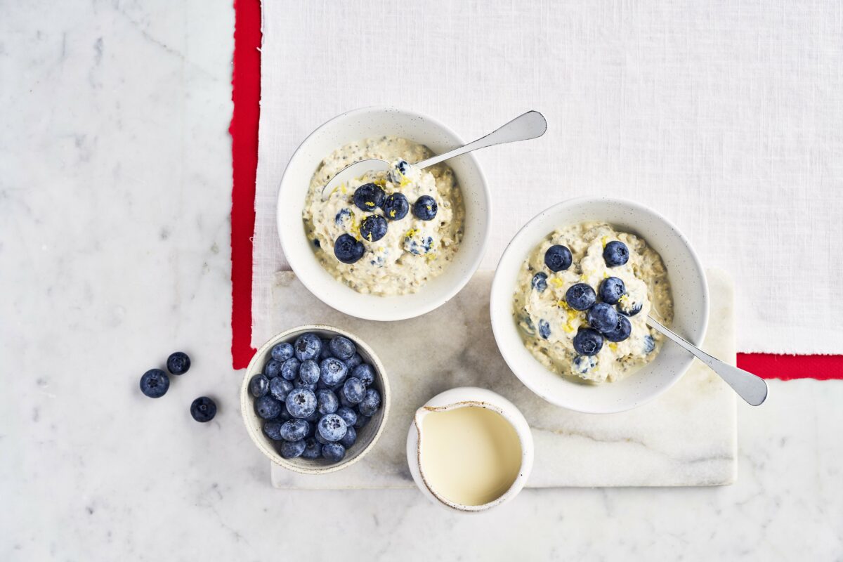 Lemon and blueberry overnight oats