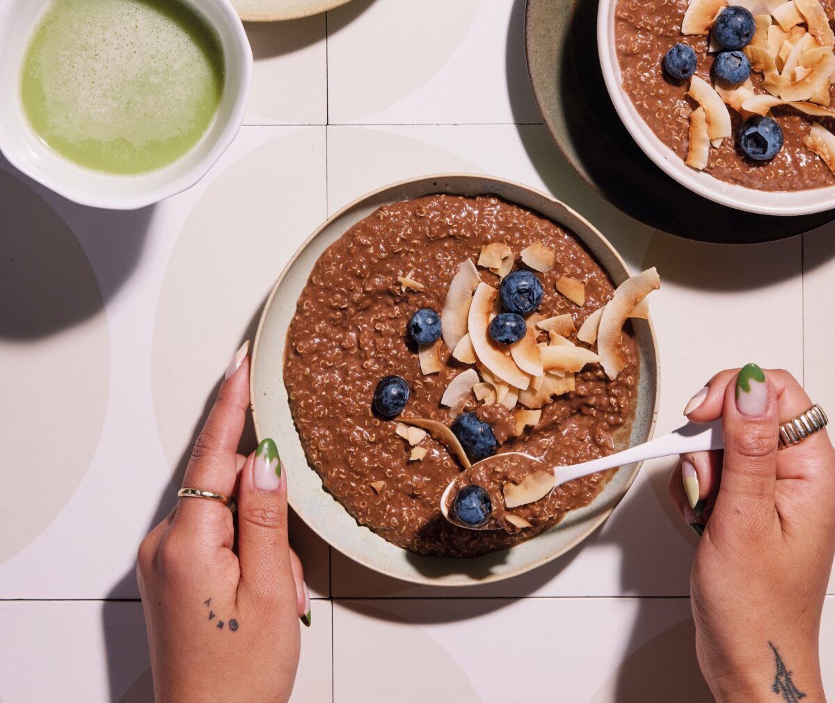Chocolate Quinoa Breakfast Bowl