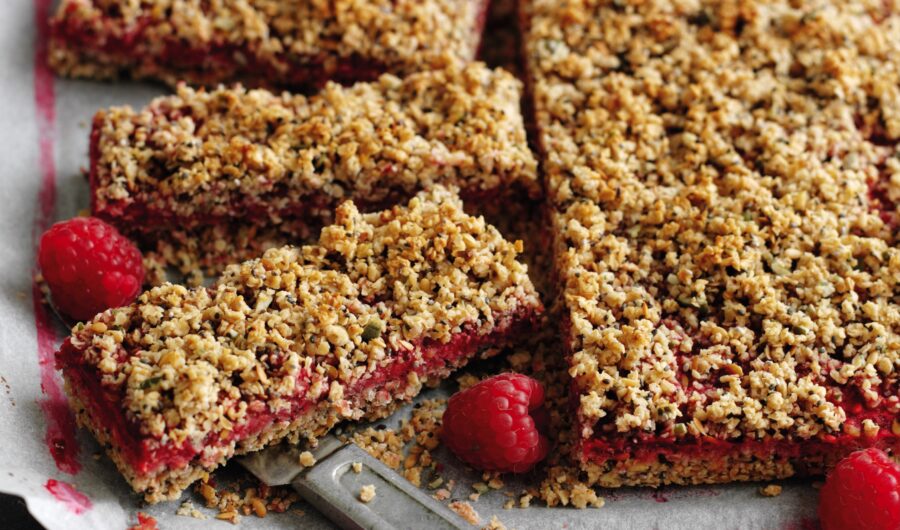 Raspberry flapjack slices